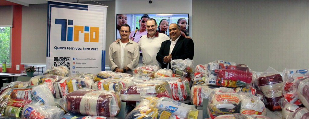 setor de ti se mobiliza e entrega mais de uma tonelada de alimentos que serão destinados a famílias em vulnerabilidade no rio