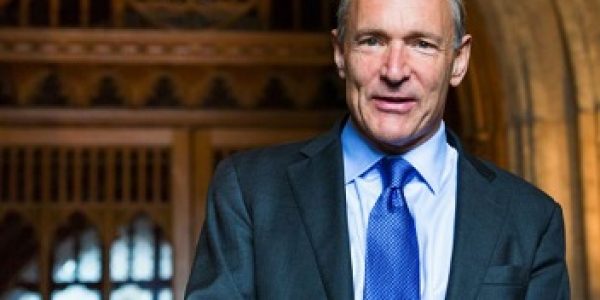 Carta-aberta-de-Tim-Berners-Lee-critica-CPI-dos-Crimes-Ciberneticos