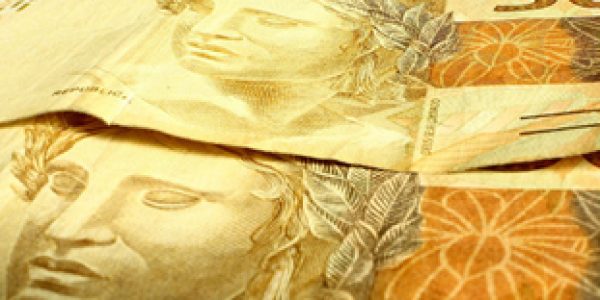 Como-mercado-TI-pode-surfar-crise-vendendo