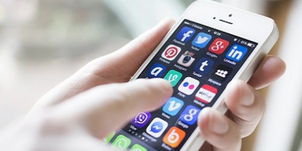 Compras-dentro-app-mobile-superam-gastos