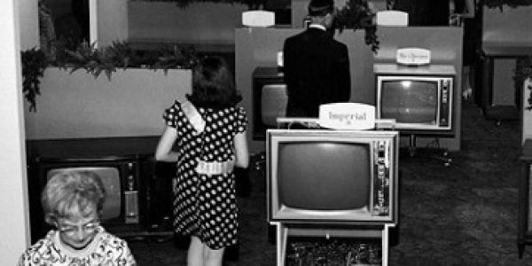 De-fitas-cassete-a-realidade-virtual-as-inovacoes-nos-50-anos-da-CES-a-feira-de-eletronicos-mais-importante-do-mundo
