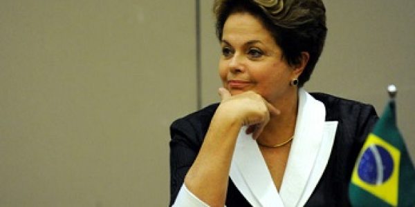 Dilma-exonera-ministro-da-Ciencia-Tecnologia-e-Inovacao
