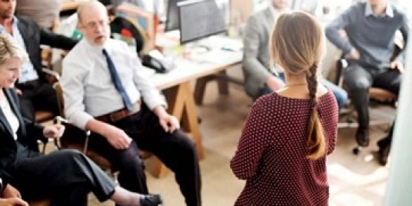 Empresas-investiram-mais-em-treinamentos-em-2016-diz-estudo