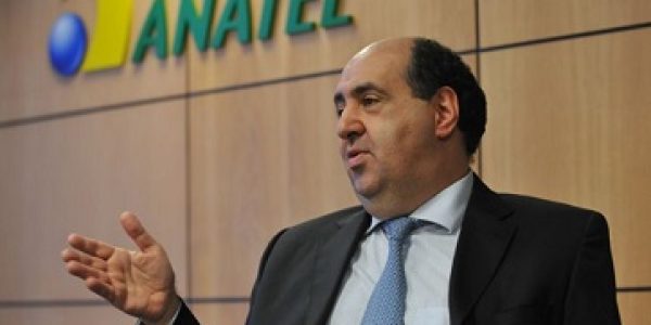 Internet-ilimitada-acabou-mesmo-insiste-Rezende-ao-se-despedir-da-Anatel