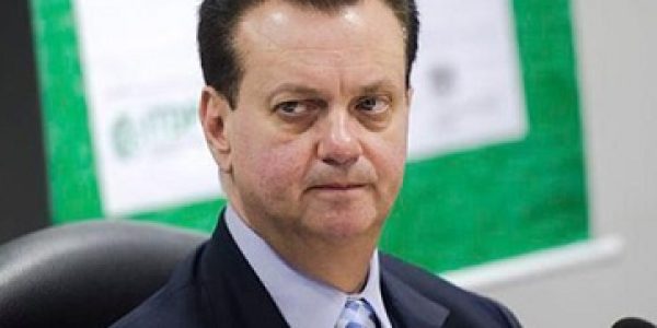 Ministro-confirma-a-intencao-de-colocar-limite-na-internet-banda-larga-fixa-em-2017