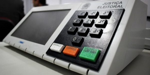 O-fator-digital-nas-eleicoes-nos-Estados-Unidos-e-Brasil