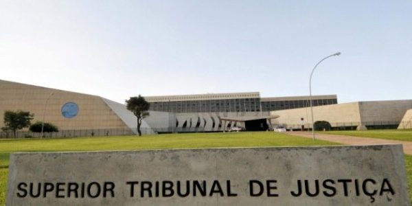 STJ-define-que-ISS-deve-ser-incluido-na-base-de-calculo-do-PIS-e-Cofins
