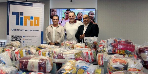 setor de ti se mobiliza e entrega mais de uma tonelada de alimentos que serão destinados a famílias em vulnerabilidade no rio